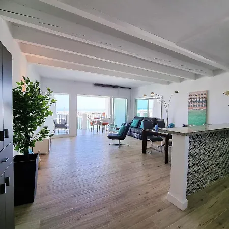 2 Bedroom Frontline Puerto Banus Views Rdr299 Apartment Marbella