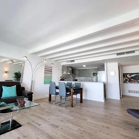 Apartment 2 Bedroom Frontline Puerto Banus Views Rdr299 Marbella