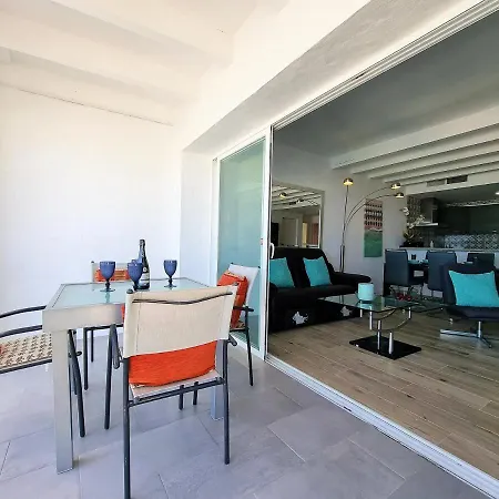 Apartment 2 Bedroom Frontline Puerto Banus Views Rdr299 Marbella