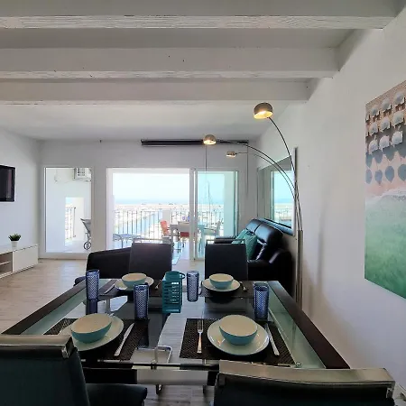 Apartment 2 Bedroom Frontline Puerto Banus Views Rdr299